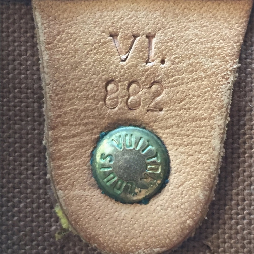 **SOLD****Authentic LV Monogram Canvas Keepall 50 - Picture 8 of 8